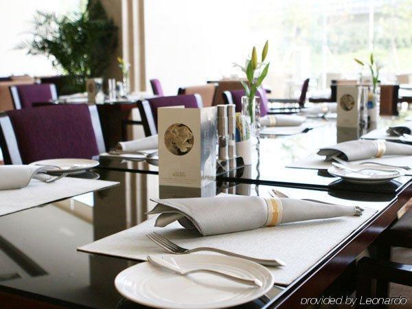 Chateau Starriver Guangzhou Peninsula Restaurace fotografie